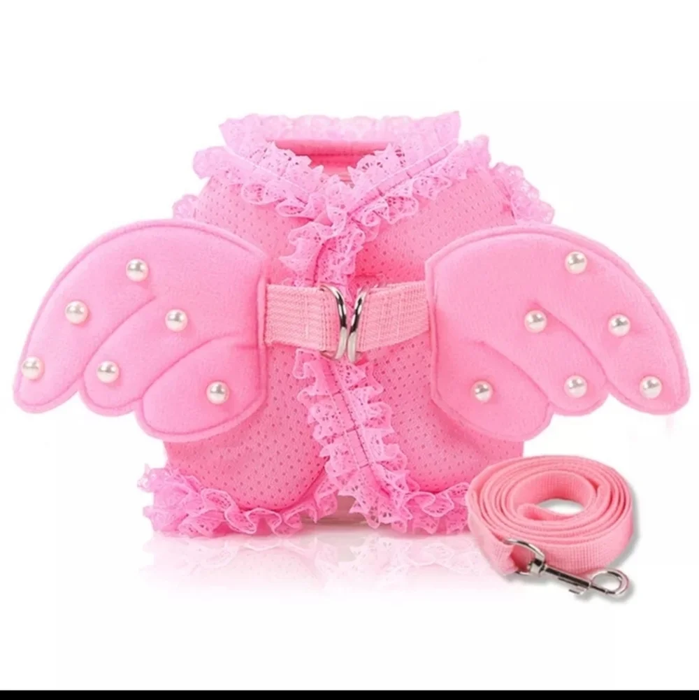 Pink pet Pearl angel wing harness and leash
